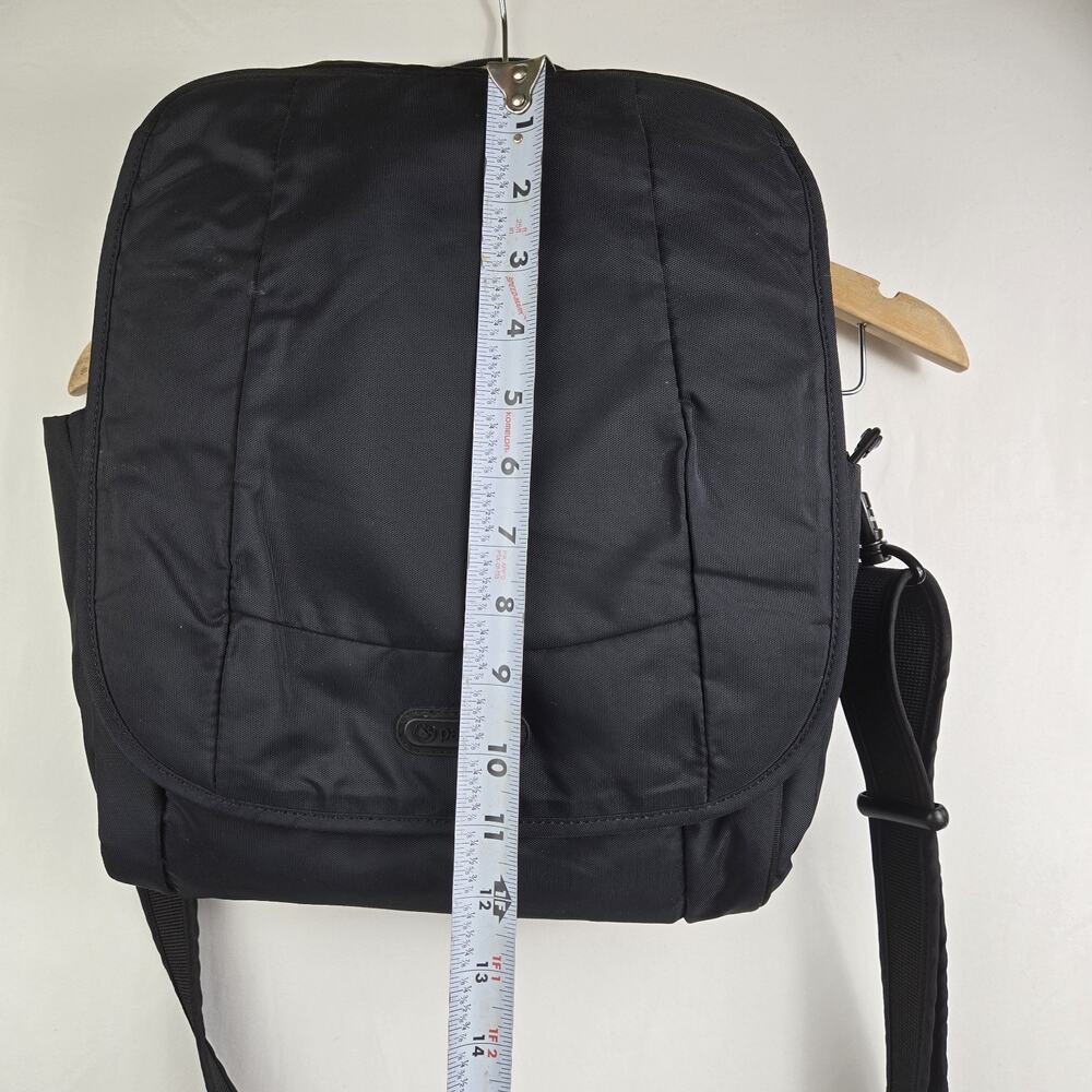 Pacsafe MetroSafe 300 Gii Laptop Bag In Black - Picture 12 of 13